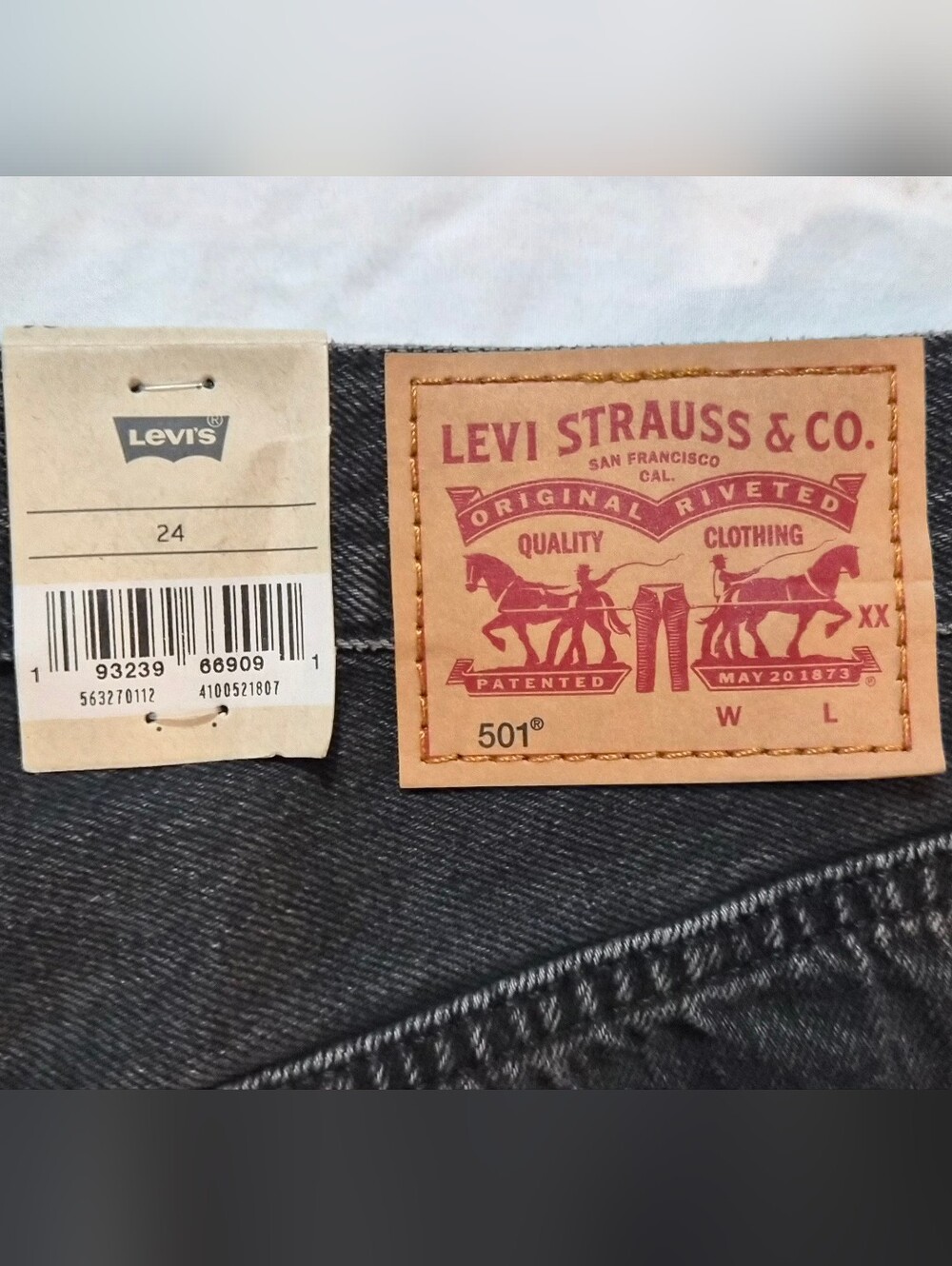 Levi's 501 Original Denim Shorts Black Frayed Hem NWT Size 24 - Picture 3 of 3